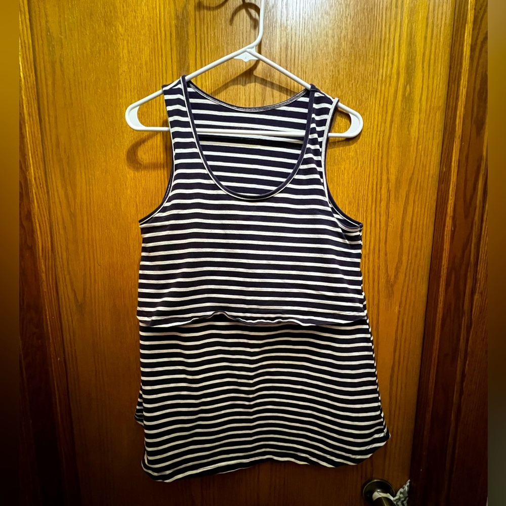 Latched Mama Nursing Swing Tank
